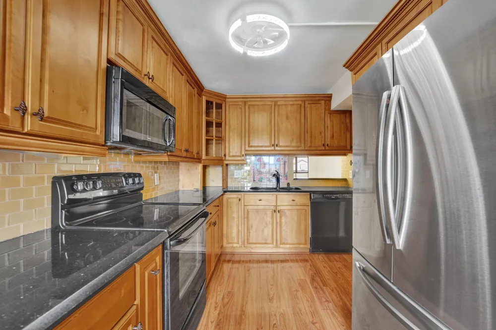 5306 Cedar Lake Dr, Boynton Beach, FL 33437