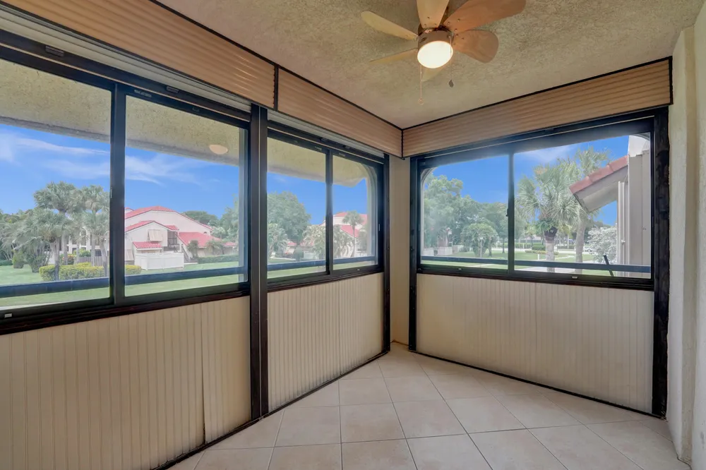 5306 Cedar Lake Dr, Boynton Beach, FL 33437