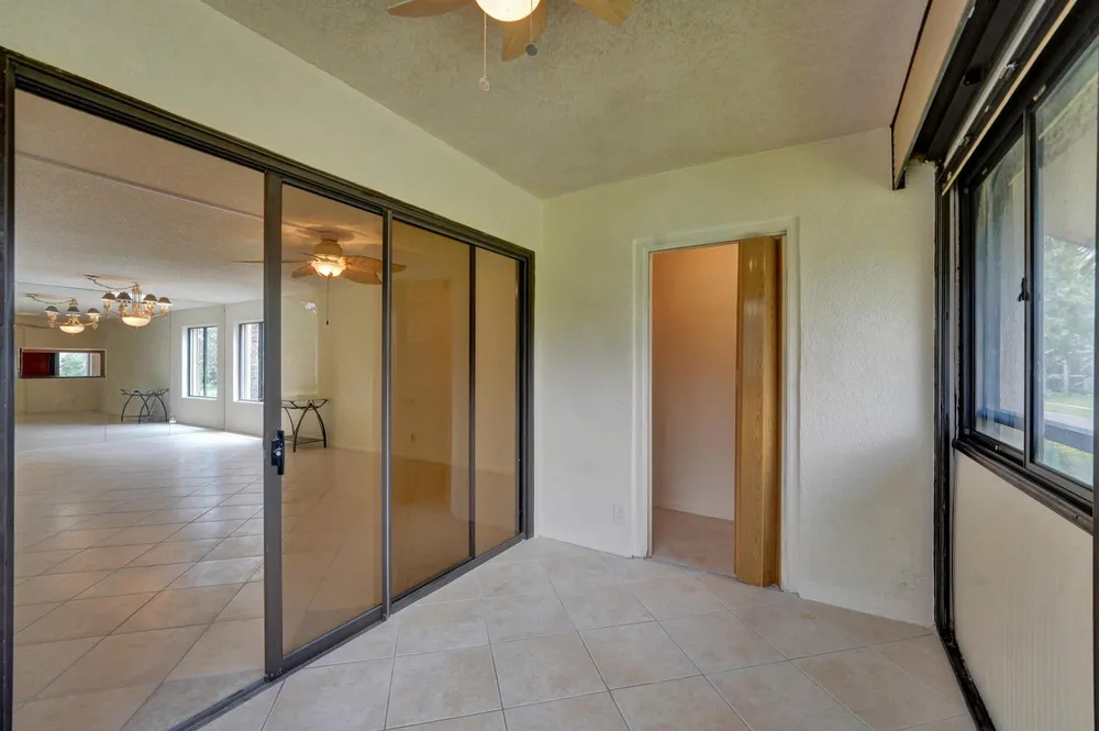 5306 Cedar Lake Dr, Boynton Beach, FL 33437