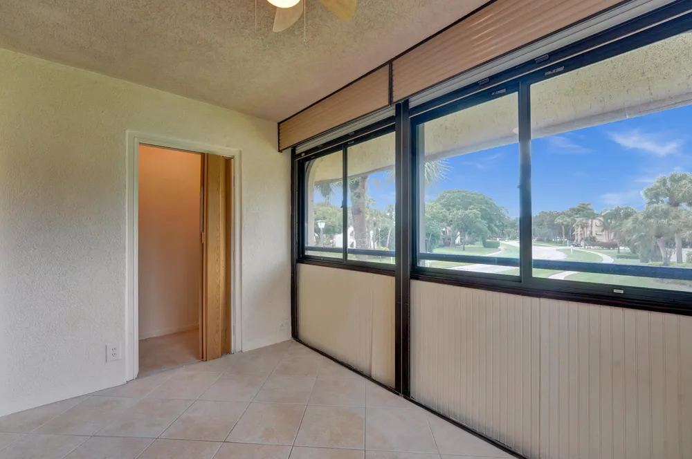 5306 Cedar Lake Dr, Boynton Beach, FL 33437