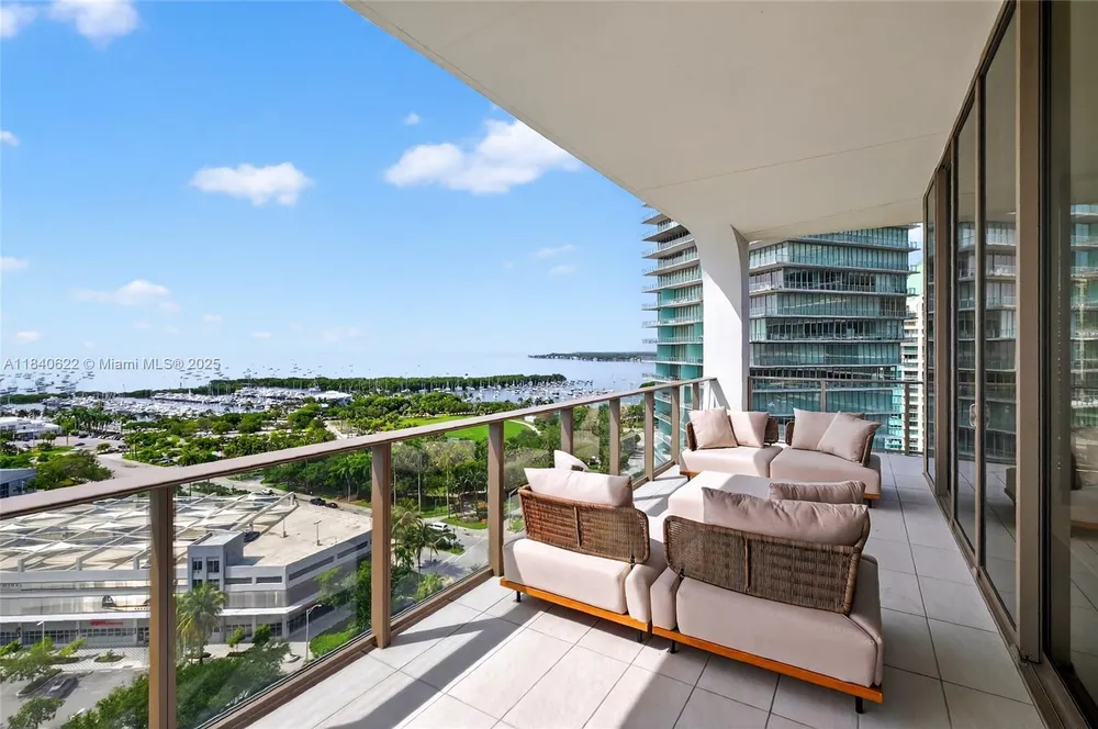 2655 S Bayshore Dr, Miami, FL 33133