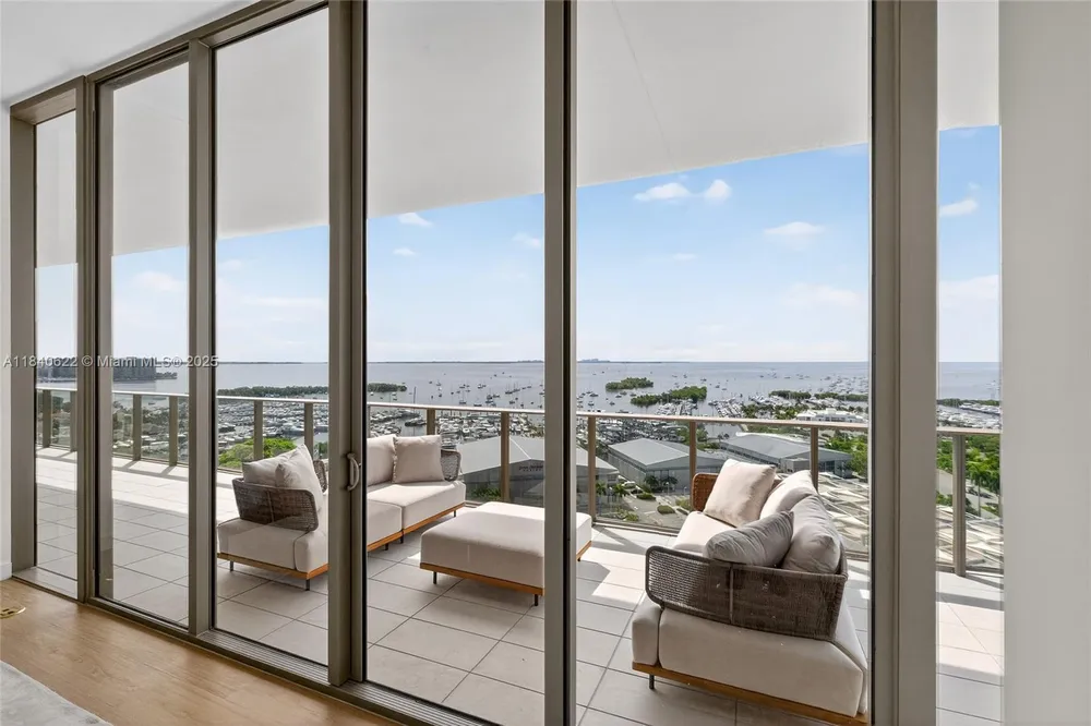 2655 S Bayshore Dr, Miami, FL 33133