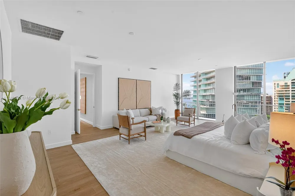 2655 S Bayshore Dr, Miami, FL 33133