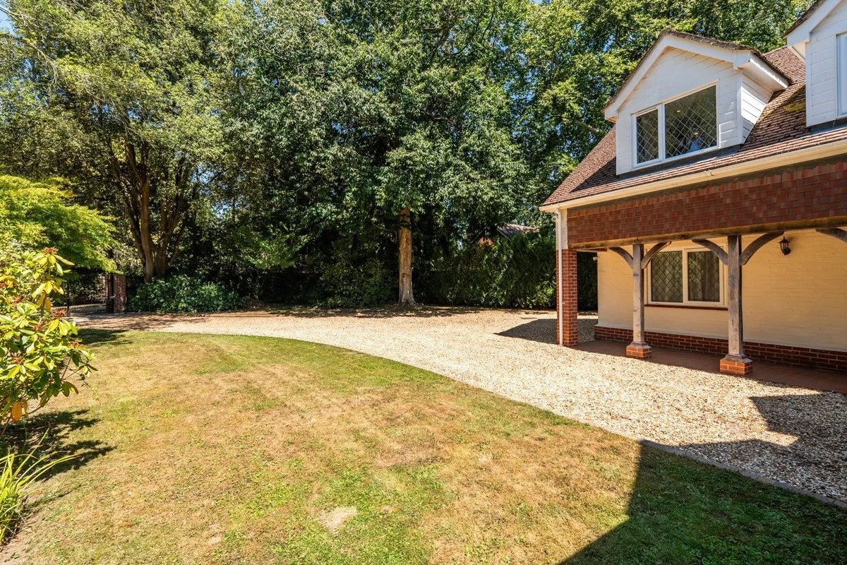 Riverside Road, West Moors, Ferndown, Dorset, BH22