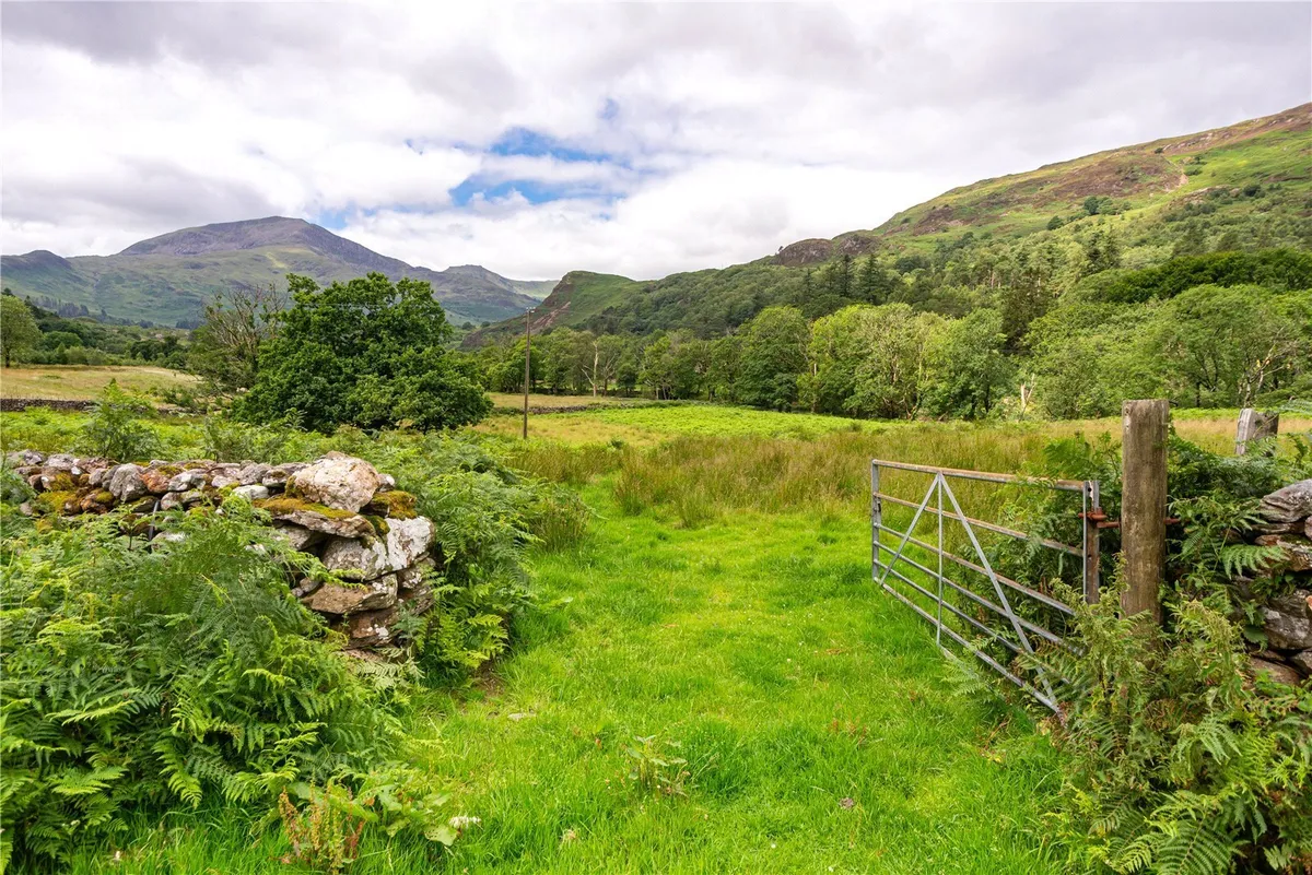 Beddgelert, Caernarfon, Gwynedd, LL55