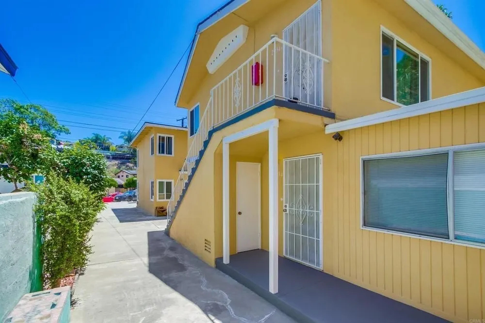 2948 Reynard Way, San Diego, CA 92103