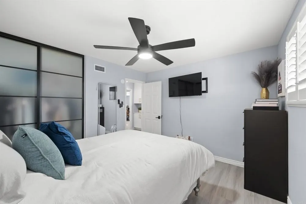 7162 Beagle St, San Diego, CA 92111