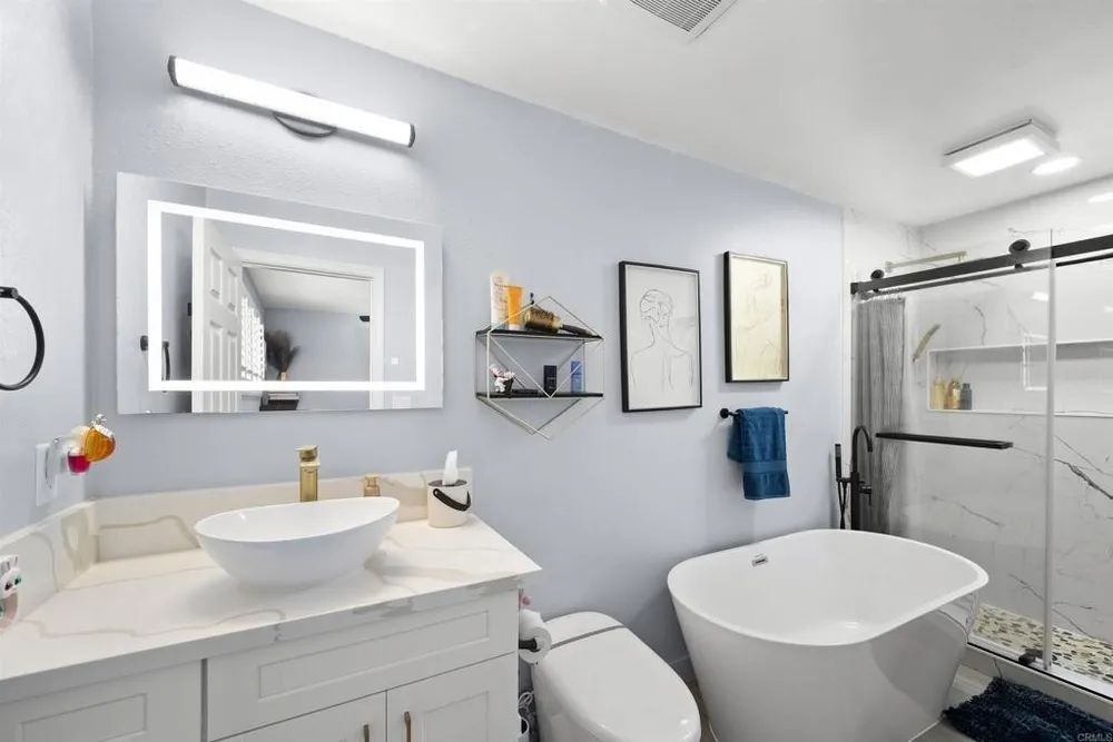 7162 Beagle St, San Diego, CA 92111