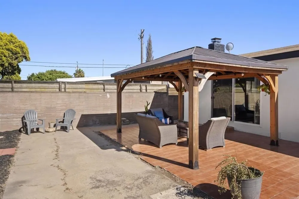 7162 Beagle St, San Diego, CA 92111