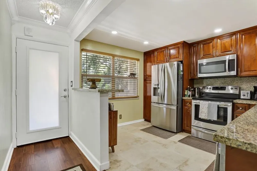 2403 Antigua Circle, Pompano Beach, FL 33066