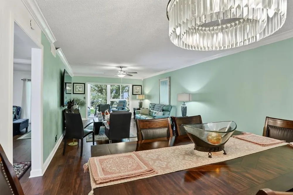 2403 Antigua Circle, Pompano Beach, FL 33066