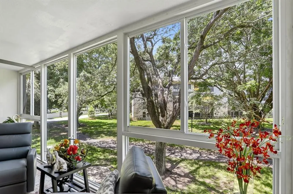 2403 Antigua Circle, Pompano Beach, FL 33066
