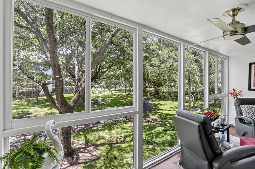 2403 Antigua Circle, Pompano Beach, FL 33066