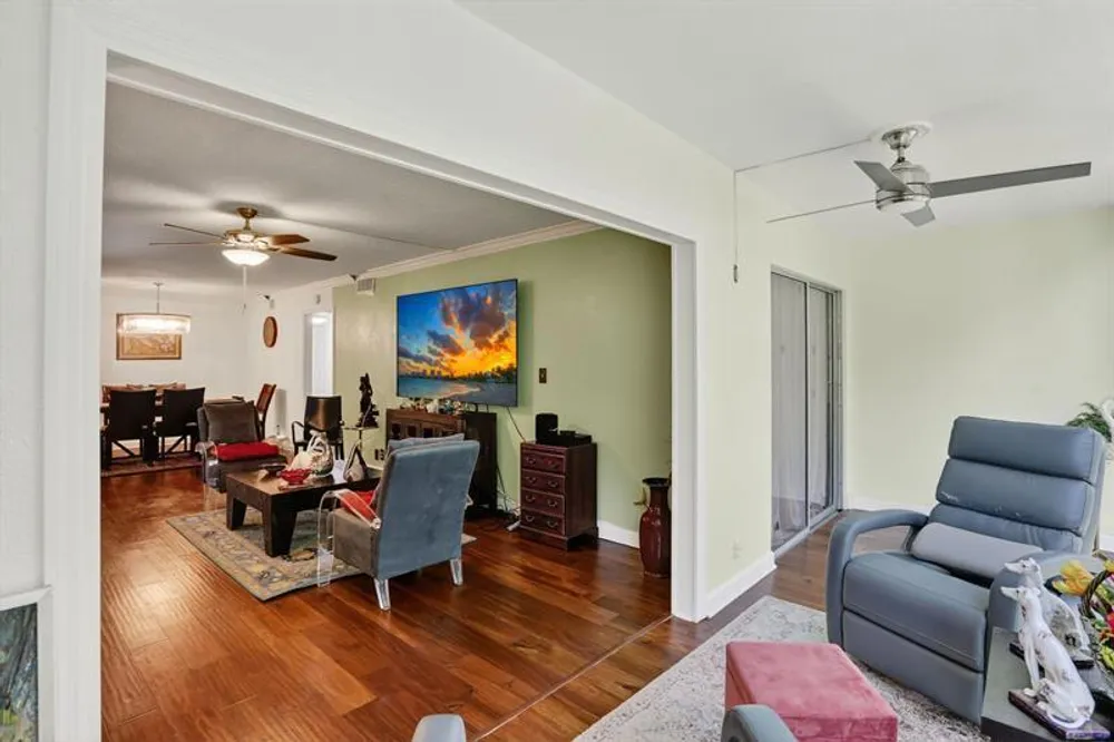 2403 Antigua Circle, Pompano Beach, FL 33066