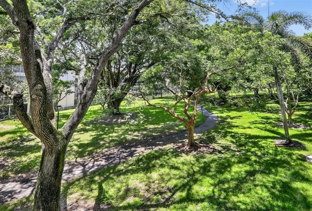 2403 Antigua Circle, Pompano Beach, FL 33066