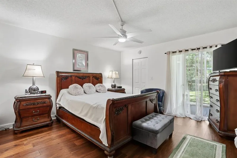 2403 Antigua Circle, Pompano Beach, FL 33066