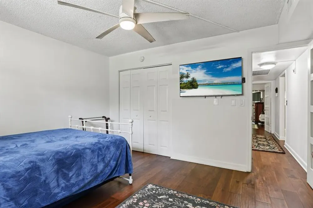 2403 Antigua Circle, Pompano Beach, FL 33066