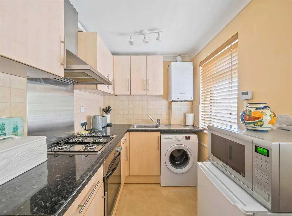 Dyne Road, London, NW6