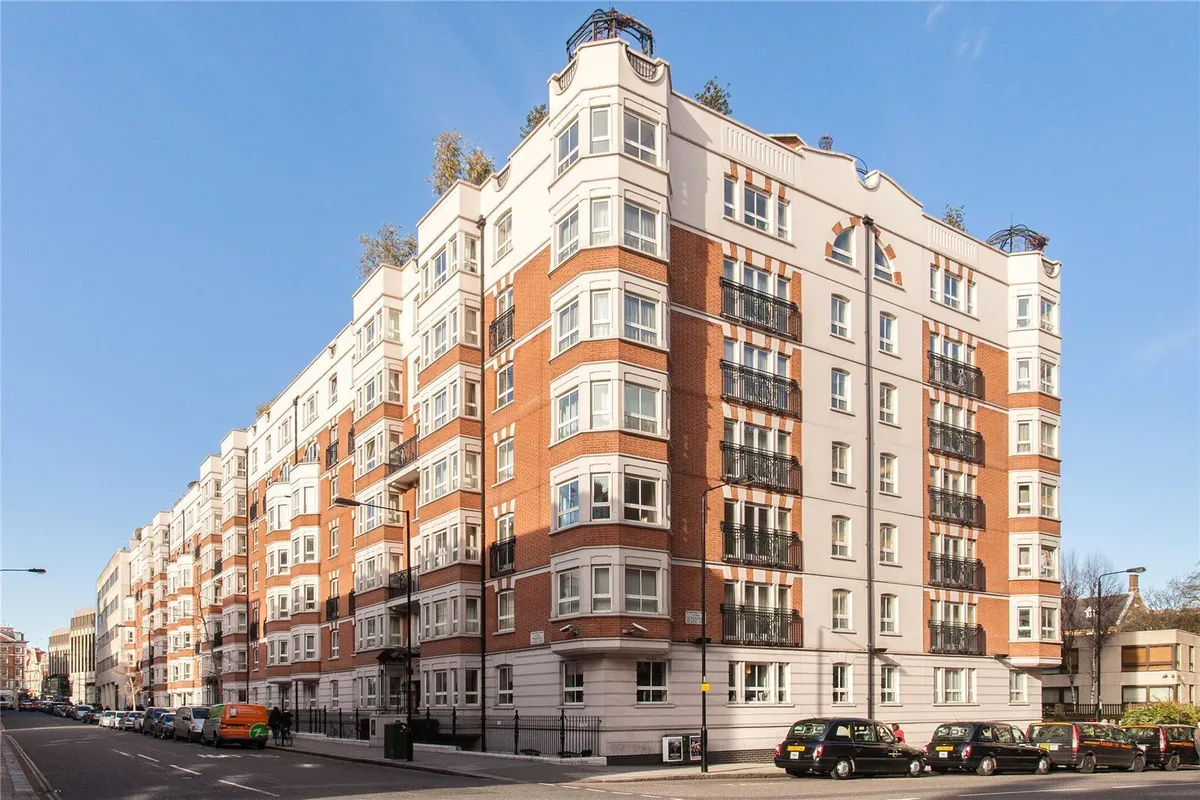 Wrights Lane, Kensington, London, W8