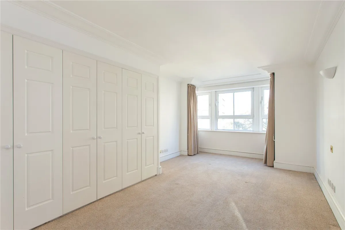 Wrights Lane, Kensington, London, W8