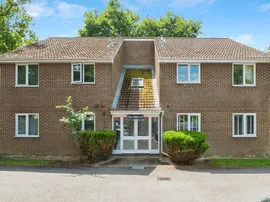 Itchen Avenue, Bishopstoke, Eastleigh photo