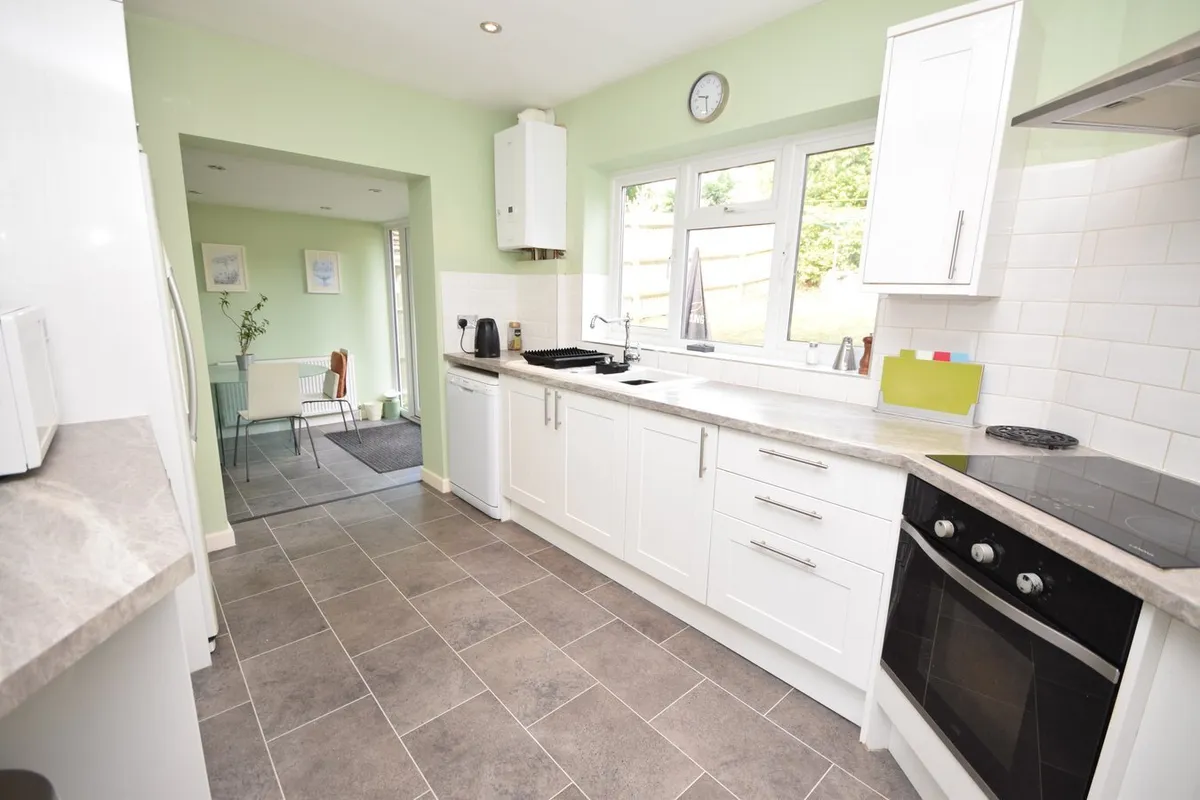 Copse Avenue, Farnham, GU9