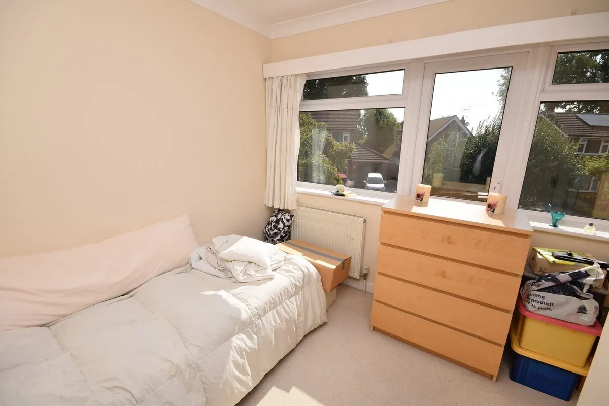 Copse Avenue, Farnham, GU9