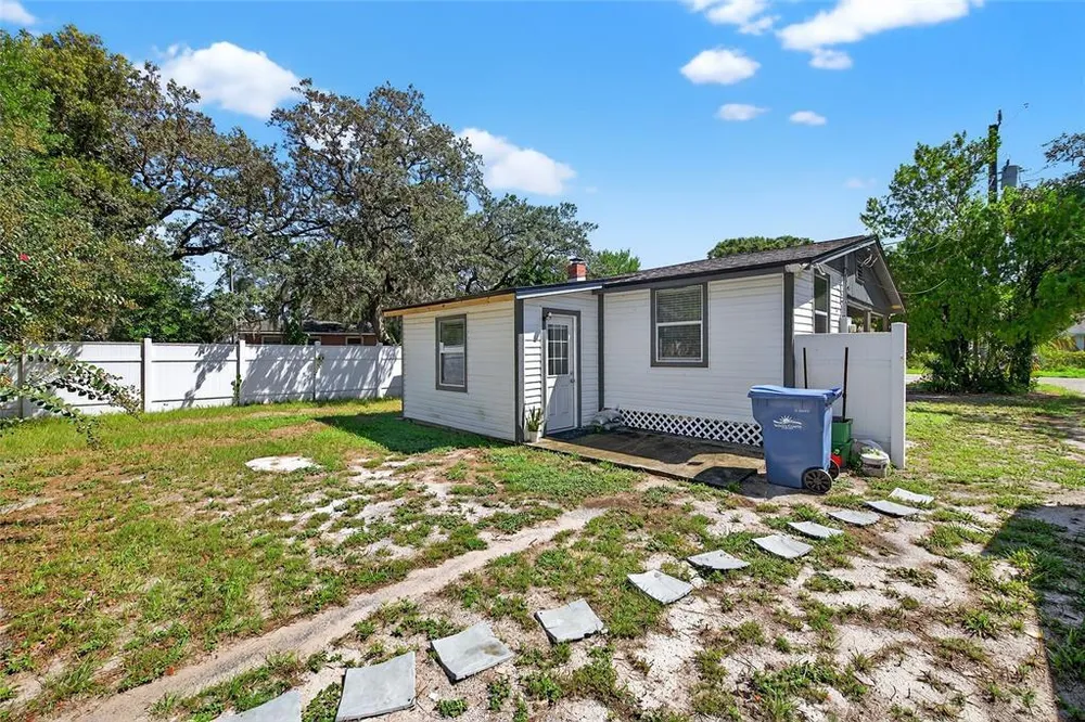 1318 San Jose Blvd, Daytona Beach, FL 32117