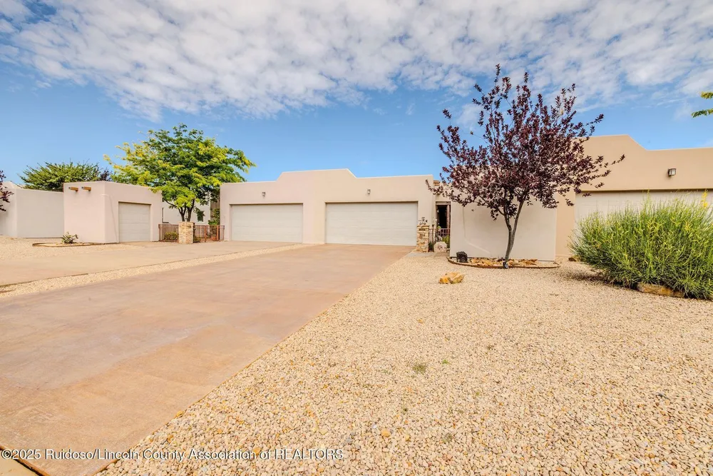 212 Pueblo Loop, Alto, NM 88312