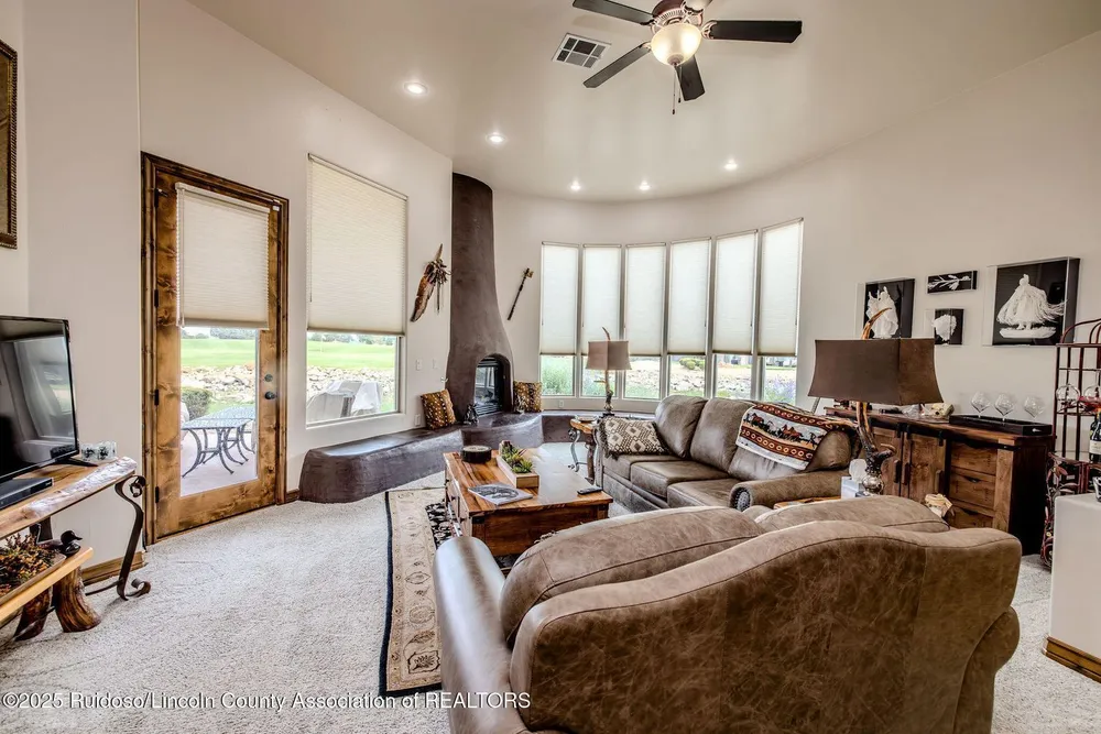 212 Pueblo Loop, Alto, NM 88312