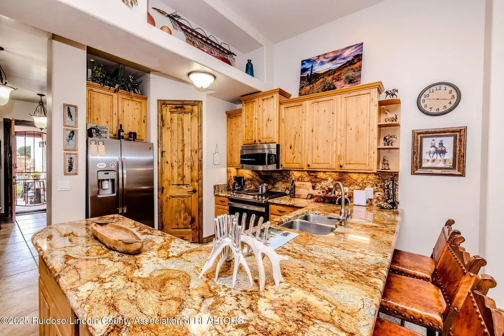 212 Pueblo Loop, Alto, NM 88312