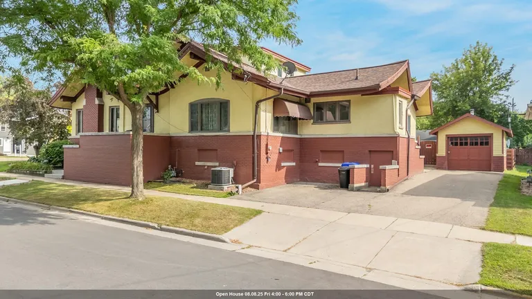 703 S Memorial Dr, Appleton, WI 54911