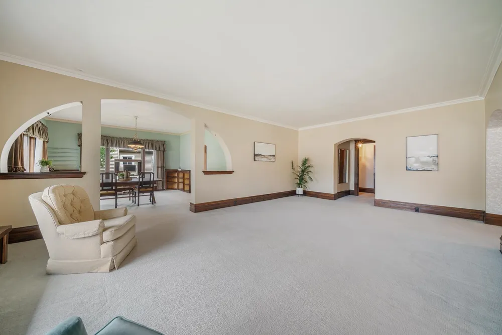 703 S Memorial Dr, Appleton, WI 54911