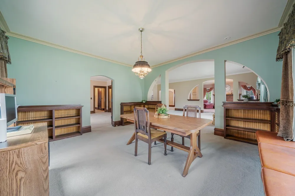703 S Memorial Dr, Appleton, WI 54911