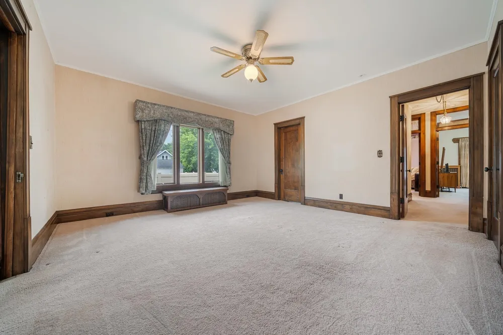 703 S Memorial Dr, Appleton, WI 54911