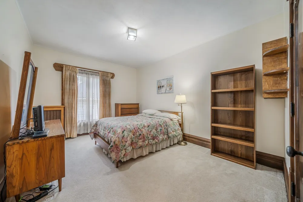 703 S Memorial Dr, Appleton, WI 54911
