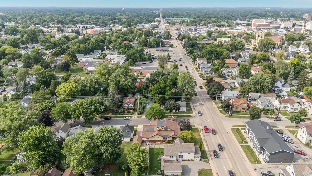 703 S Memorial Dr, Appleton, WI 54911