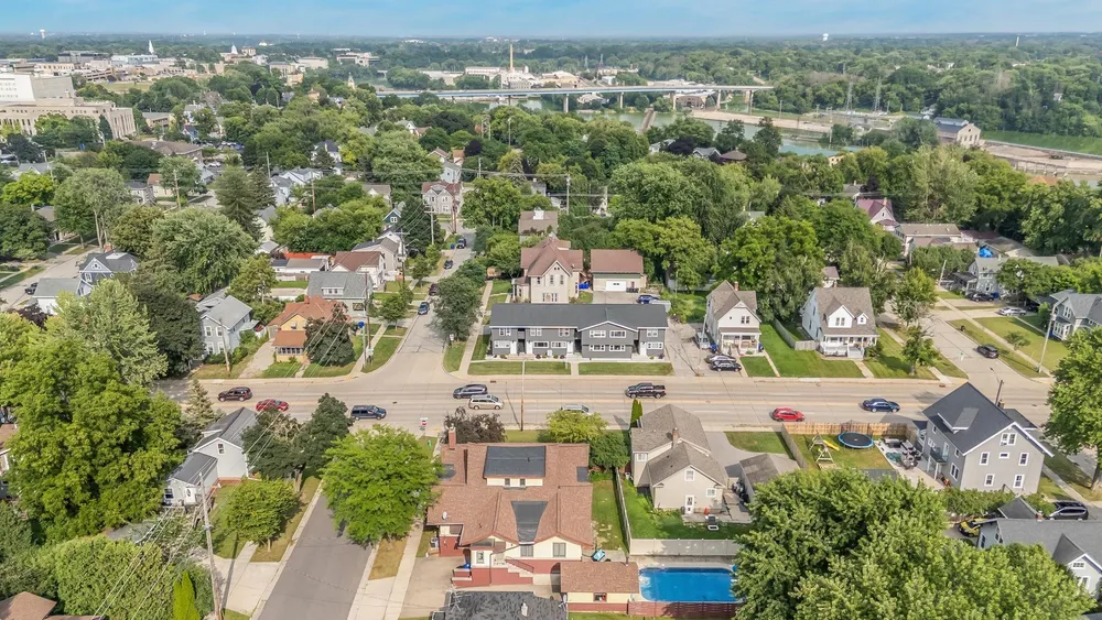 703 S Memorial Dr, Appleton, WI 54911