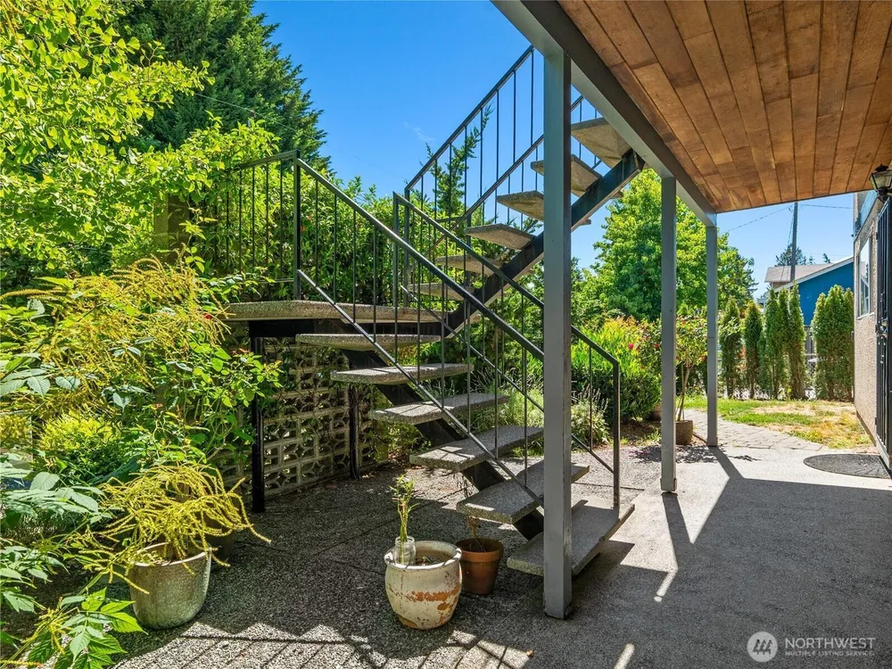 13041 12th Ave SW, Burien, WA 98146