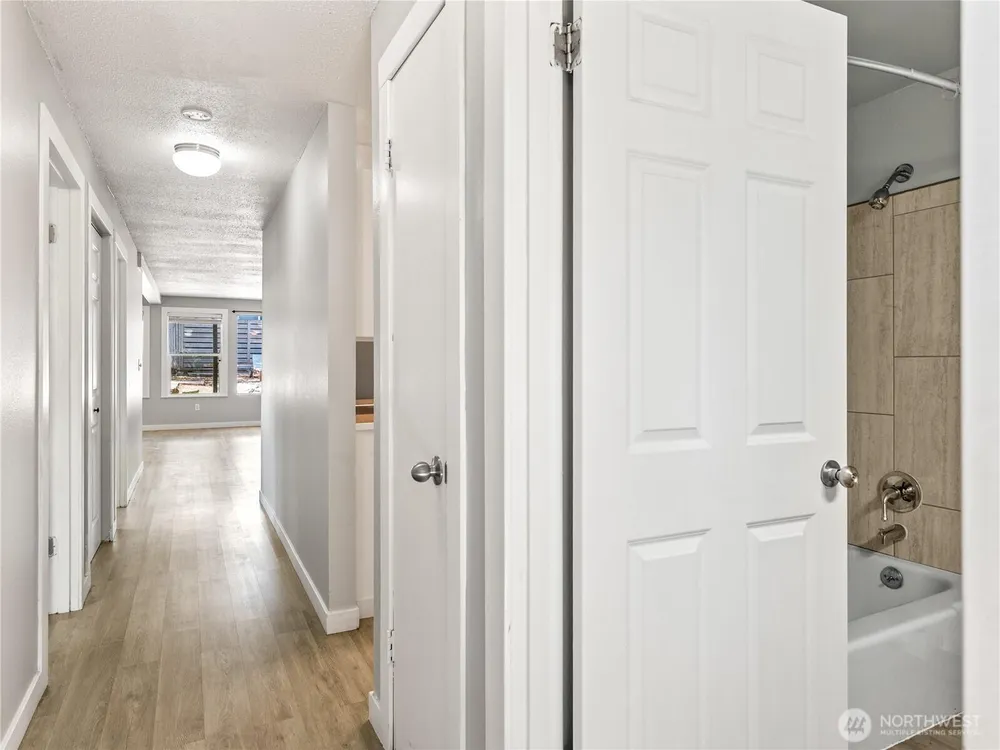 13041 12th Ave SW, Burien, WA 98146