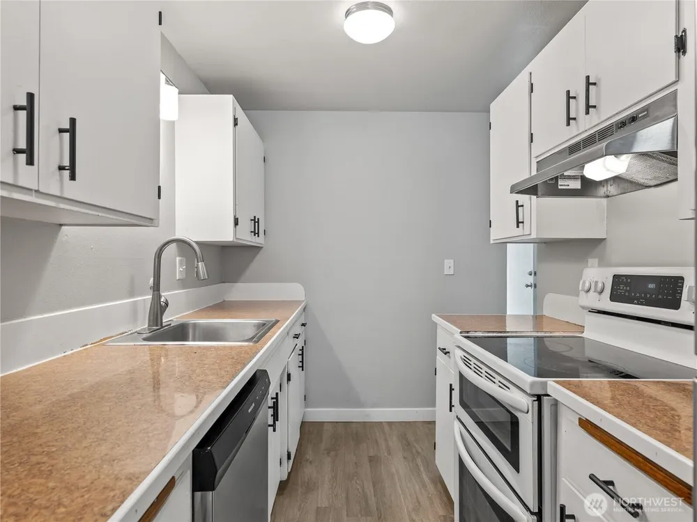 13041 12th Ave SW, Burien, WA 98146