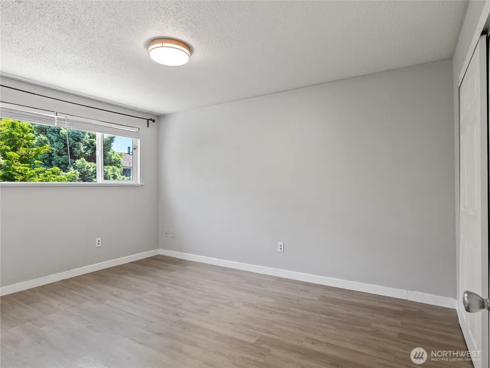 13041 12th Ave SW, Burien, WA 98146
