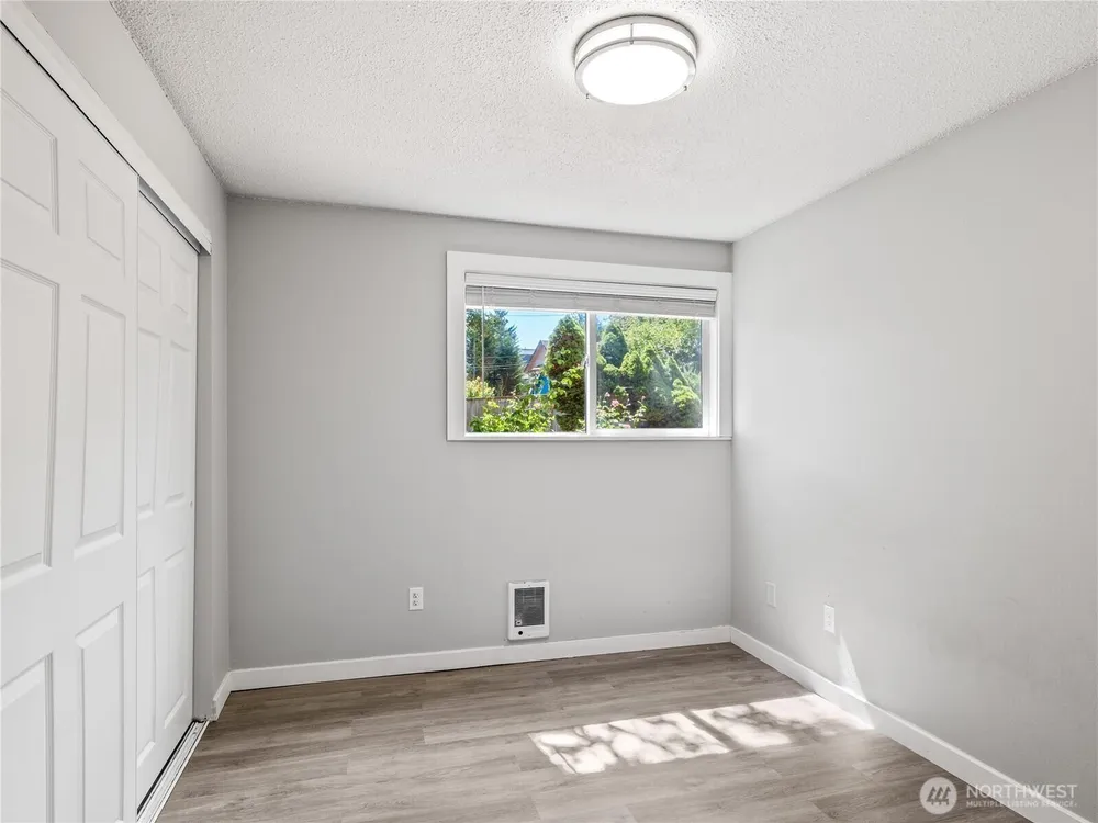 13041 12th Ave SW, Burien, WA 98146