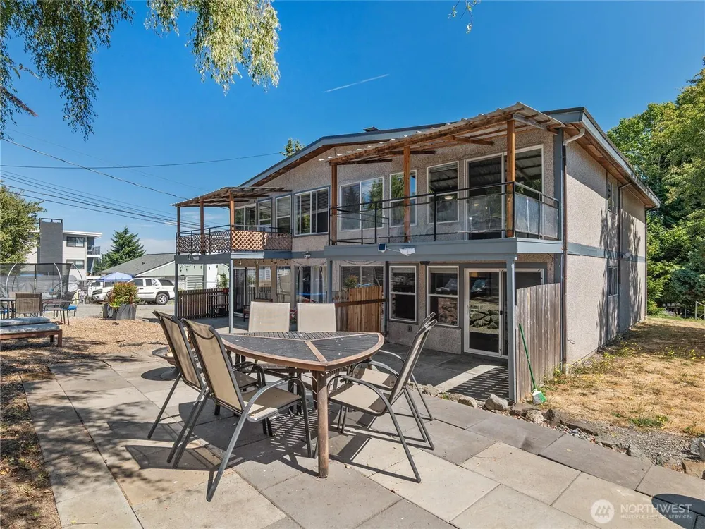 13041 12th Ave SW, Burien, WA 98146