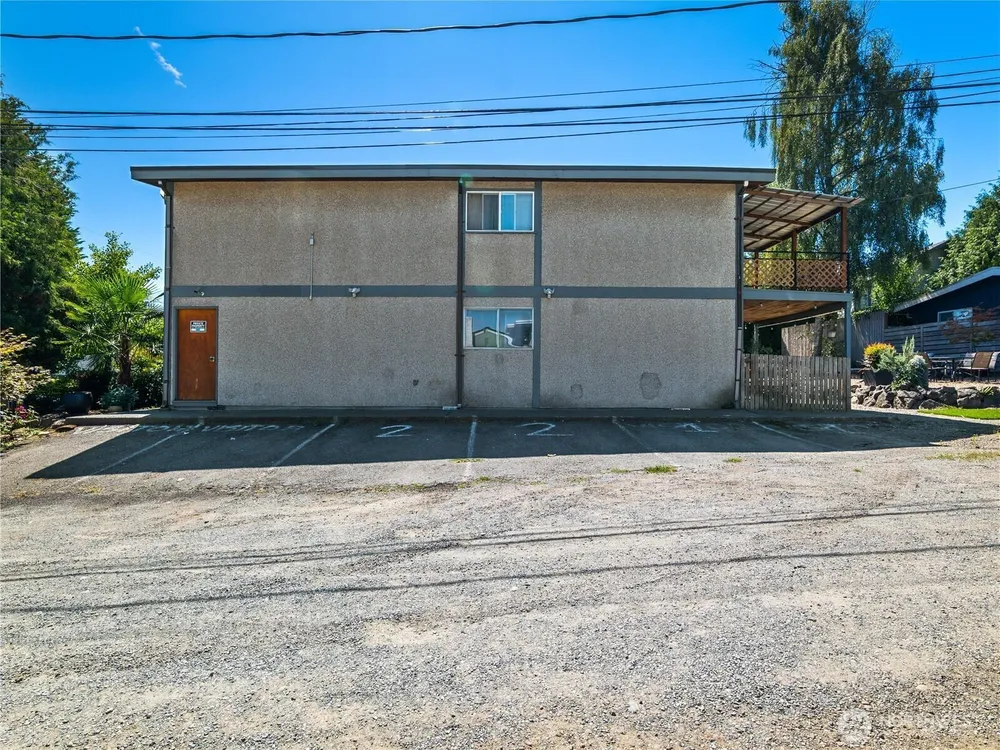 13041 12th Ave SW, Burien, WA 98146