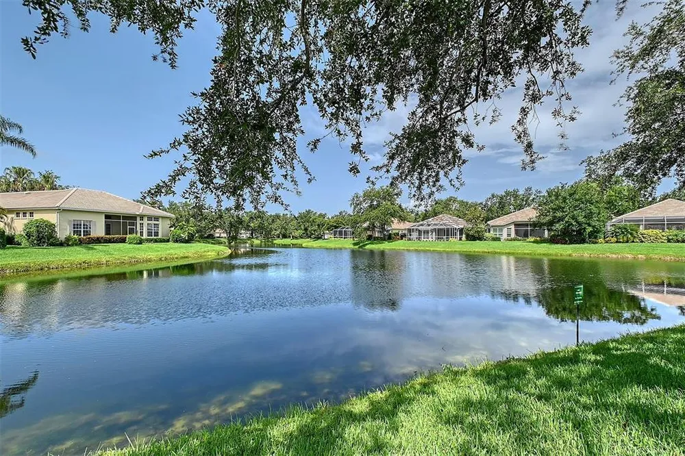 5839 Los Verdes Ct, Bradenton, FL 34210