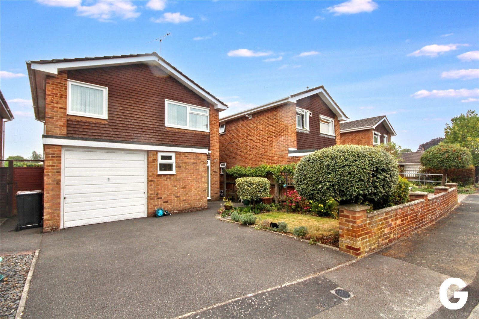 Farm Close, Ringwood, Hampshire, BH24 Image 1