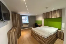 30 Kirkgate, HUDDERSFIELD