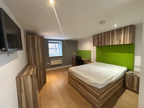 30 Kirkgate, HUDDERSFIELDphoto