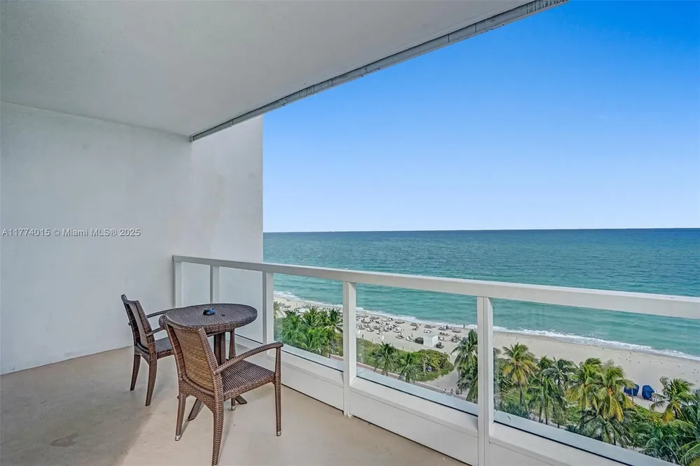 4391 Collins Ave, Miami Beach, FL 33140